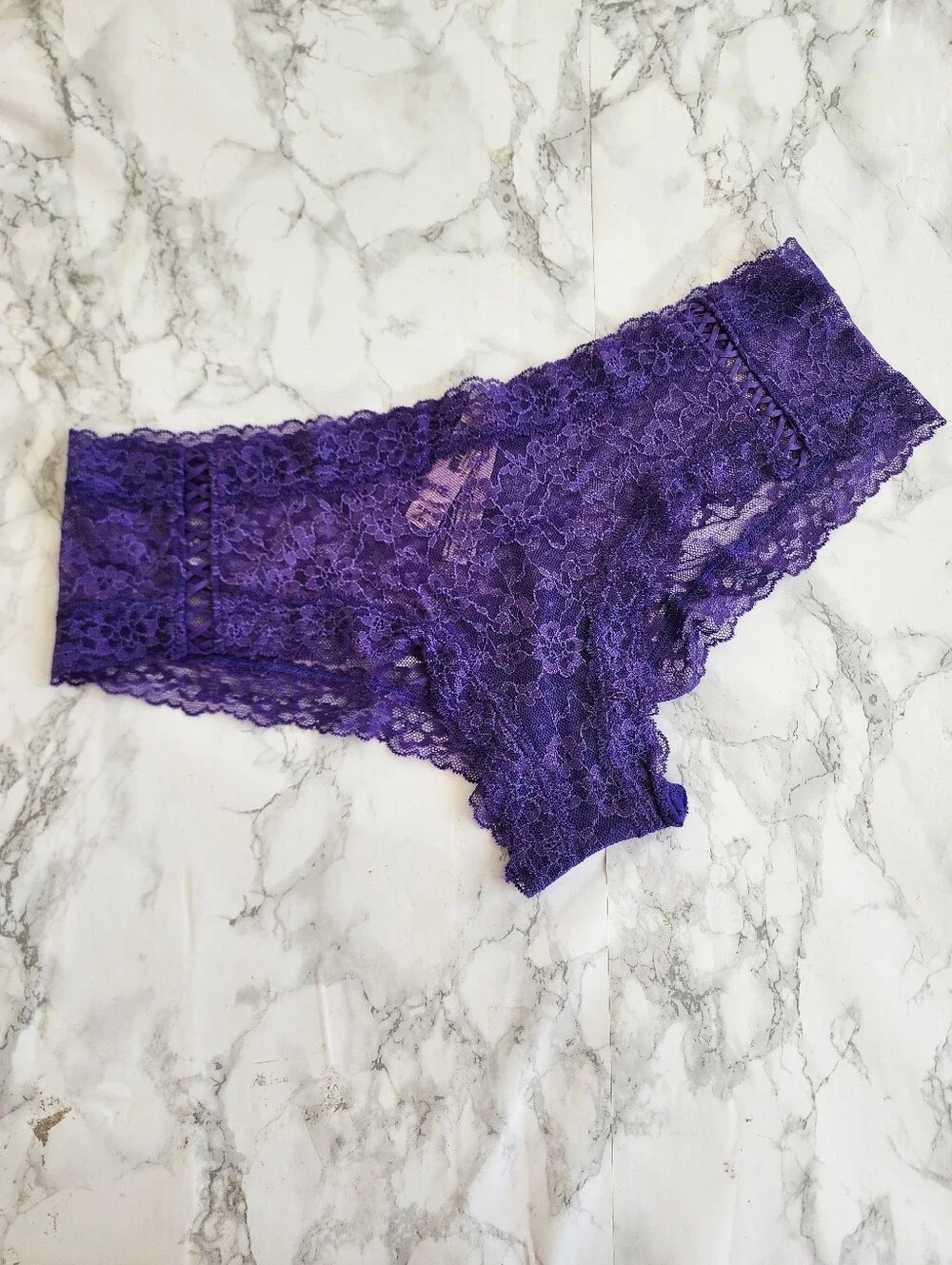 VS FLORAL LACE CHEEKY PANTY XL